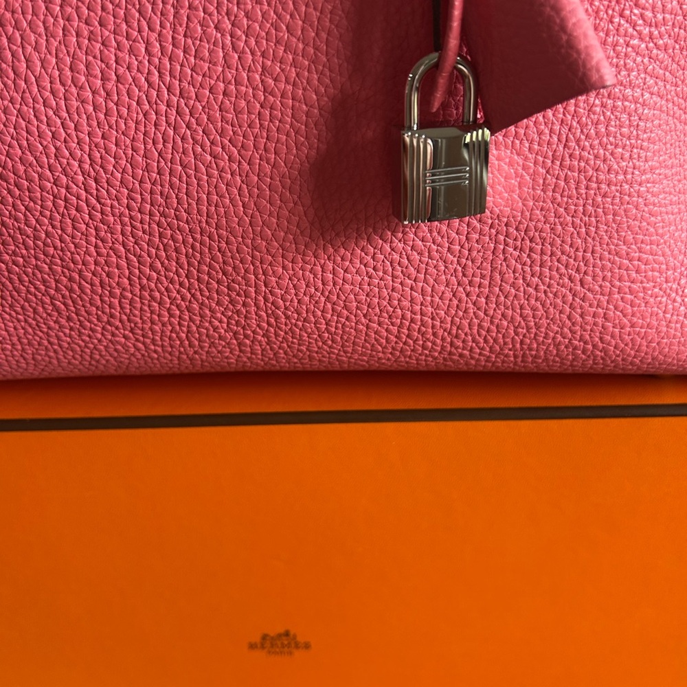 Beautiful like new Hermez bag